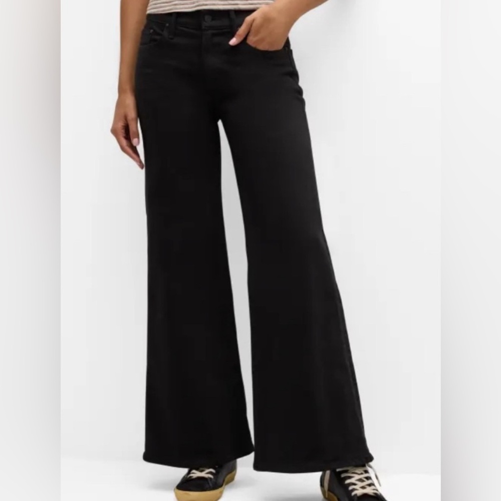 MOTHER Black Tomcat Roll Fray Jeans
